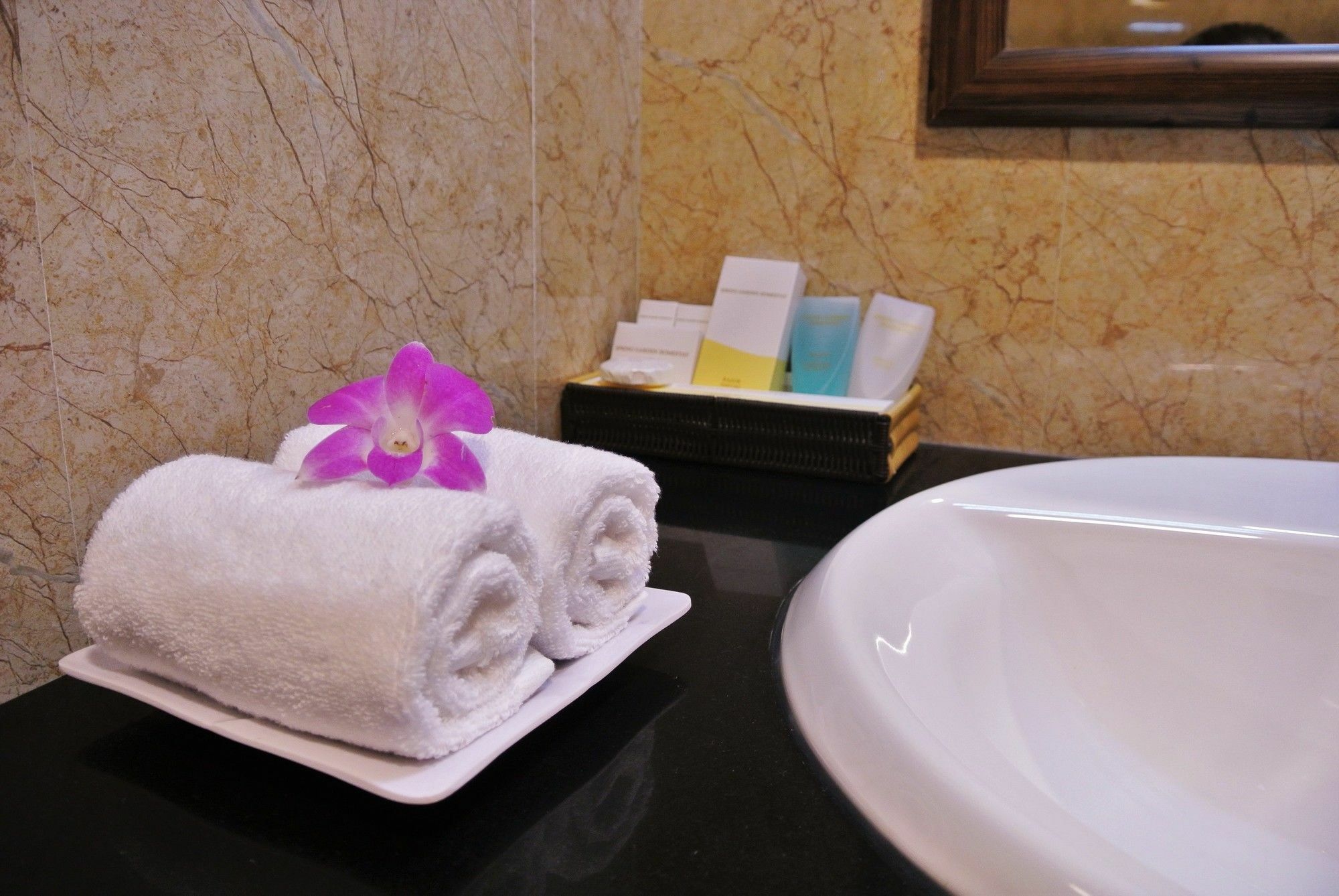 Spring Garden Homestay Дуонг-Донг Экстерьер фото